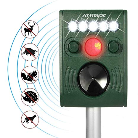 Ultrasonic Animal Repeller, Solar Powered Waterproof Outdoor with Ultrasonic Sound, Motion Sensor and Flashing Light for Cats, Dogs, Squirrels, Moles, Rats