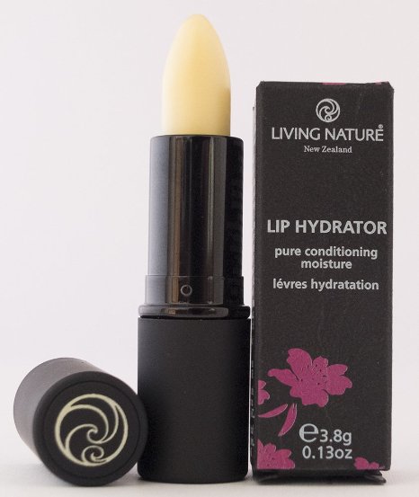 Lip Balm - The best 100 natural hydrator using Manuka Honey nourishing butters and oils to deeply hydrate and condition no greasy texture while Mica gives lips a healthy sheen and natural sun protection