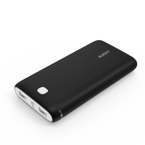 AUKEY 20000mAh Portable External Battery Charger Power Bank with AiPower Tech for Apple iPad iPhone 6s  6s Plus  Samsung Google Nexus LG HTC Motorola and other USB Powered Devices - Black