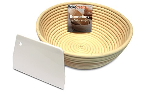 Bakecrafts - Handmade Round Botform Banneton Proofing Basket Bowl Perfect for Making Artisan Bread with Rising Pattern [9-inch] & FREE Dough Scraper Bonus