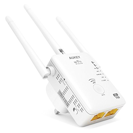 AUKEY WiFi Repeater Wireless Range Extender Dual Band Gigabit 802.11ac (300 Mbps   450Mbps), 3 x External Antennas and 1 x RJ-45 Ethernet Cable Wireless Repeater MINI Wireless Amplifier - White