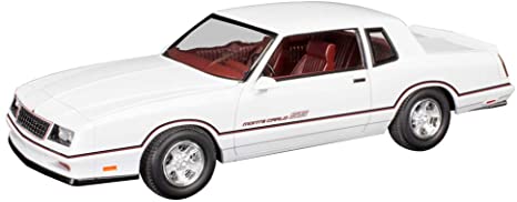 Revell 1986 Chevrolet Monte Carlo 1: 24 Plastic Model Kit