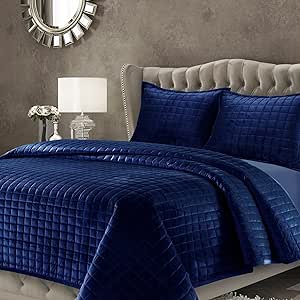 Tribeca Living Velvet Queen Quilt Set, Three-Piece Box Stitch Bedding, Includes Oversized Quilt & Two Shams, 260GSM Super Soft Velvet, Navy Blue