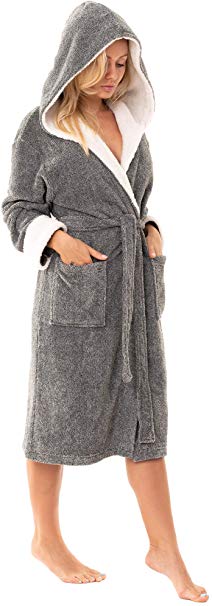 Florentina Women's Soft Fleece Robe