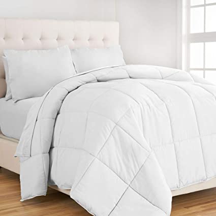 Ivy Union Twin/Twin XL Comforter - Easy Care Ultra-Soft Microfiber - Twin/Twin Extra Long Size - All Season Warmth - Bedding Comforter (Twin/Twin XL, White)