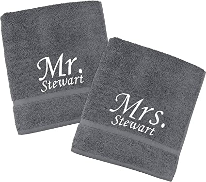 TeddyT's Personalised Mr & Mrs Embroidered Towels Gift Set (Charleston Grey with White, Bath Towel (120x70cm))