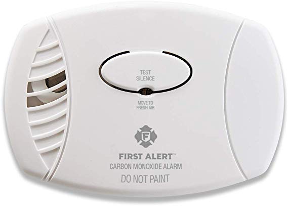 First Alert CO605A Carbon Monoxide Plug-in Alarm with Battery Backup