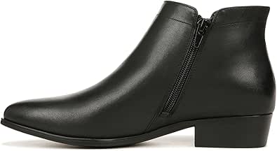 Naturalizer Women Claire Pointed Toe Ankle Bootie