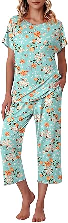 Ekouaer Women's Capri Pajama Sets Floral Print Short Sleeve Sleepwear Top and Capri Pants 2 Piece Loungewear with Pockets