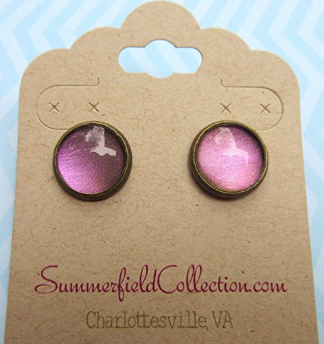Antiqued Gold-Tone Metallic Deep Purple Color Shifting Glass Stud Earrings 1/2" Round