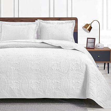 Love's cabin Twin Quilt Set White Bedspreads - Soft Bed Summer Quilt Lightweight Microfiber Bedspread- Modern Style Coin Pattern Coverlet for All Season - 2 Piece (1 Quilt, 1 Pillow Sham)