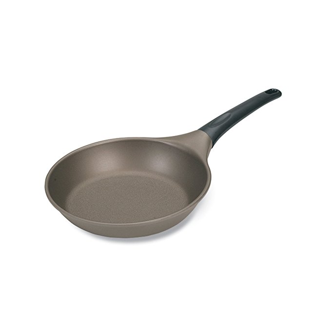 Nordic Ware Pro Cast 8 Inch Omelet Pan