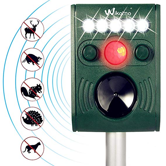 Wikomo Animal Repeller, Solar Powered Ultrasonic Repeller, Motion Sensor and Flashing Light Repeller for Cats, Dogs, Squirrels, Moles, Rats