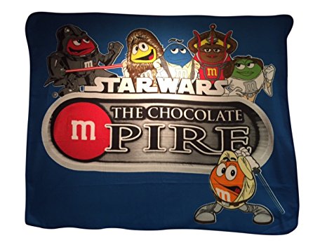 M&M Star Wars The Chocolate M-Pire Fleece Blanket Character 100% poliester 50" x 60"