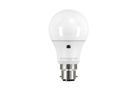 Integral LED 6.6 W Large Bayonet Cap Sensor Classic Globe Bulb