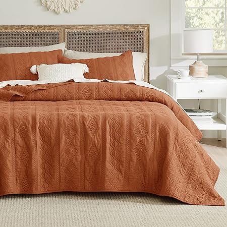Bedsure 100% Cotton Quilt Set, Lightweight King Bedspread, Cozy Bedding Coverlet 3-Piece with Pillow Shams in Geometric Pattern for All Season, 106x96 inches, 100% Cotton Voile, Terracotta