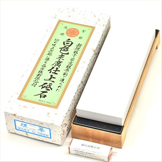 Suehiro Grit #5000 'Rika 5000 Base' Finishing Whetstone Pro Model comes with a Nagura Stone