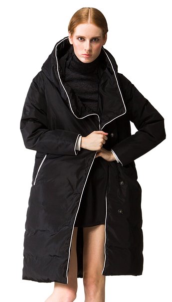 Orolay Women's Thickened Long Down Jacket with Hood