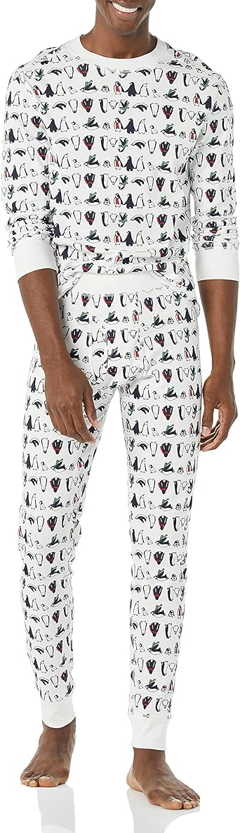 Amazon Essentials Men's Family Knit Pajama Set