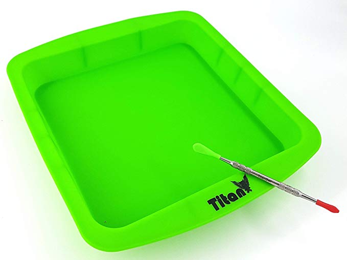 TitanOwl Silicone Deep Dish Container Tray Cake Pan Aprox 8"x8"   Carving Scrape Tool (Green)