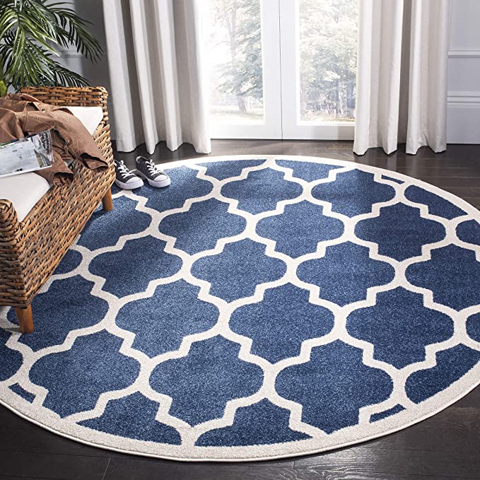 Safavieh Amherst Collection AMT420P Moroccan Geometric Area Rug, 5' Round, Navy/Beige