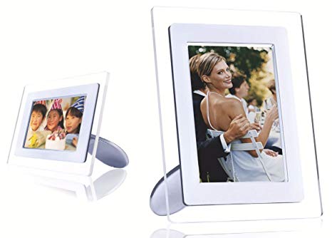 Philips 7" High Resolution Digital Photo Frame (7FF1M4/05)