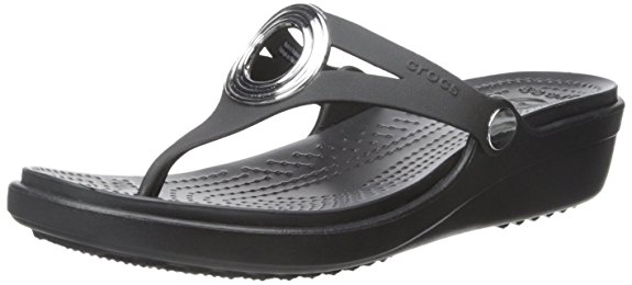 crocs Women's Sanrah Beveled Circle Wedge Thong Sandal