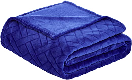 AmazonBasics Fleece Blanket embossed - Blue, 220 x 240 cm