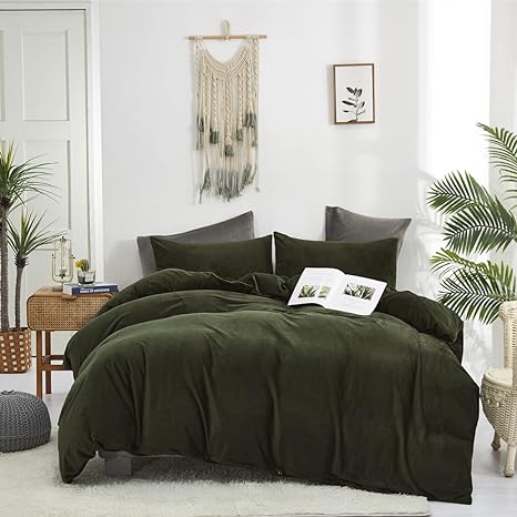 Wellboo Army Green Velvet Duvet Covers Queen Solid Olive Green Fluffy Bedding Covers Full Cotton Soft Cozy Dark Green Flannel Quilt Cover Plain Army Green Fuzzy Hunter Green Plush Duvet Cover Sets