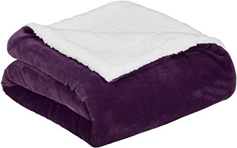 AmazonBasics Micromink Sherpa Blanket- 220 x 240 cm, Plum