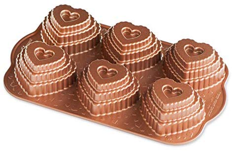 Nordic Ware 90937 Cast Bundt Bakeware Tiered Heart Cakelets