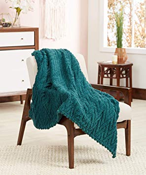 Posh Home Chevron Embossed Sherpa Throw, Super Soft Light Weight Luxurious Cozy Warm Plush Blanket Couch Chair Bed All Season Bow Wrapped Gift 50" x 60", Alpine Green