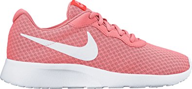 NIKE Women's Tanjun Running Shoe