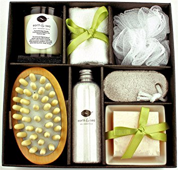 Earth & Sea Spa Essentials Bath Set-Soy Wax Candle, Cotton Bath Cloth, Exfoliating Sponge, Pumice Stone, Wooden Massager Brush, Salts, Bath Soap-Green Gift Set