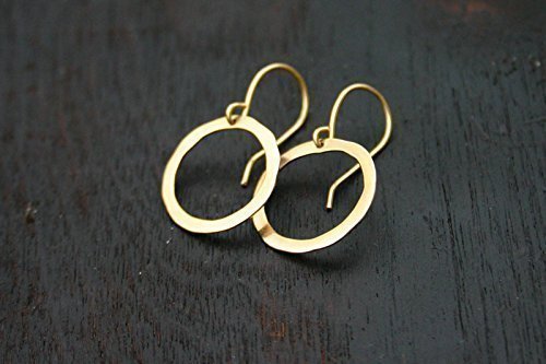 14K solid gold hoop earring. Handmade, hammered unique modern round gold hoop circle earring. Simple, minimalist gold earring.