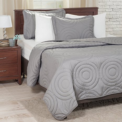 Lavish Home Solid Embossed 3 Piece Quilt Set - King - Silver