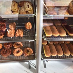 Munchkins Donuts Shop