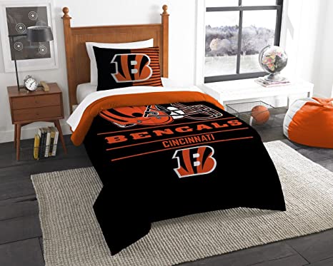 The Northwest Company NFL Unisex Twin Comforter and Sham Set