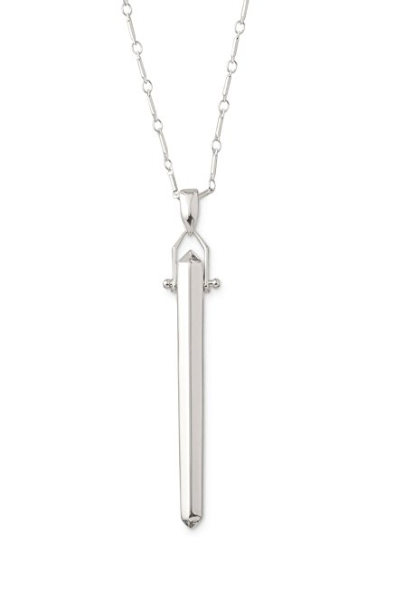 Seraiel New Vintage Fashion Pendant Necklace in Silver