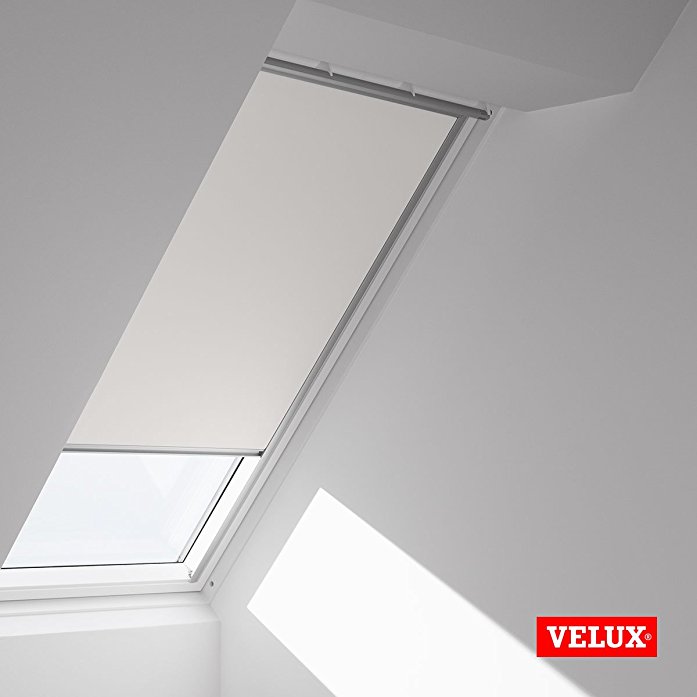 VELUX Blackout Blind Easy Fit Quality Roof Window Roller in White 1025