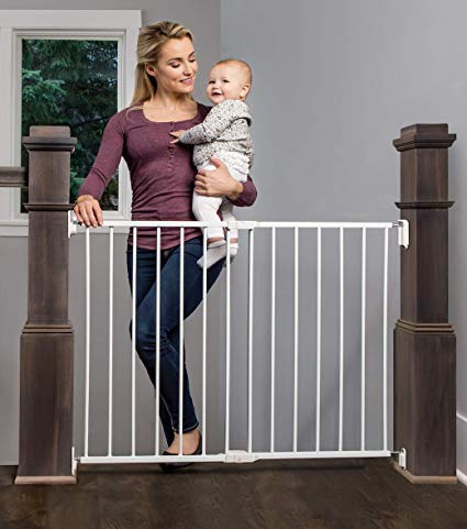 Regalo Extra Wide 2-in-1 Stairway and Hallway Safety Gate with Mounting Kit