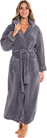 Alexander Del Rossa Women's Warm Fleece Winter Robe with Hood, Long Plush Hooded Bathrobe