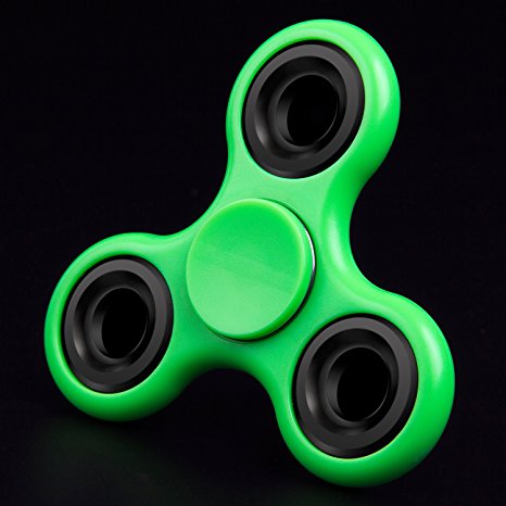 Syslux Fidget Spinner Fast and Quiet Tri Hand Spinner Toy Perfect for ADD, ADHD, Anxiety, and Autism Adult Children (Green)