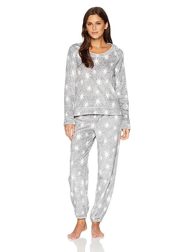 Mae Women's Sleepwear Marshmallow Fleece Pullover Top and Jogger Pajama Set