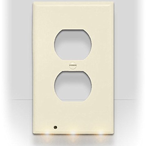 SnapPower Guidelight - Outlet Coverplate with LED Night Lights (Duplex, Light Almond)