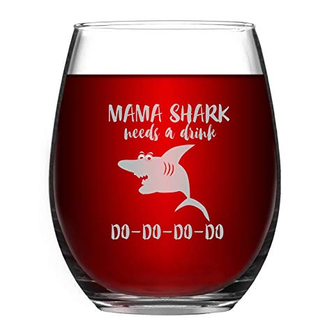 Wine Glass Baby Mama Shark Needs a Drink Do Do Novelty Wine Glass for Women with Sayings Funny Shark Gifts & Cup Accessories for Mom Mother Friends Funny Stemless Wine Glass