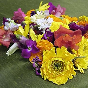 Melissa's Assorted Edible Flowers (40-50 ct.)