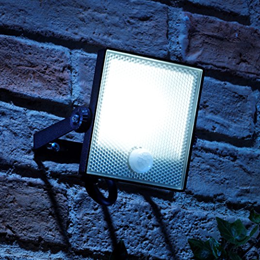 Auraglow 10W LED Motion Activated PIR Sensor Security Floodlight Outdoor Slim Profile Wall Light - 150w EQV