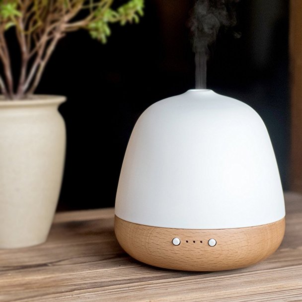 ZEIGGA LAB Essential Oil Diffuser, Ceramic and Real Solid Wood Aromatherapy Humidifier - 180ml, No Beep, 2 Mist Modes, 2-Level Dimmer Night Light, Timer, Auto Off, Long Cord for Home Office Baby Yoga