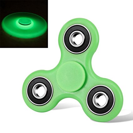 Fidget Spinner Toy, Greatever Tri-Spinner Fidget Toy for Anxiety,ADD,ADHD EDC Focus Toy for Kids Adults Stress Reducer,Boredom,Hand Spinner Toy for Killing Time Sel-Entertainment Glowing in Dark Green